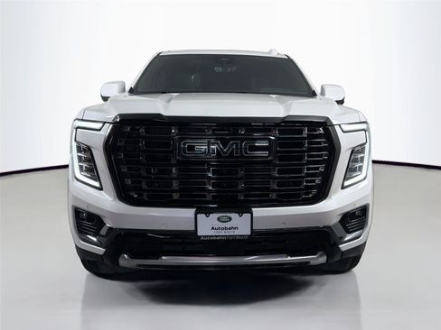 Used 2025 GMC Yukon XL Denali Ultimate AWD/4WD image 2