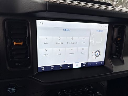 Used 2024 Ford Bronco Badlands image 29