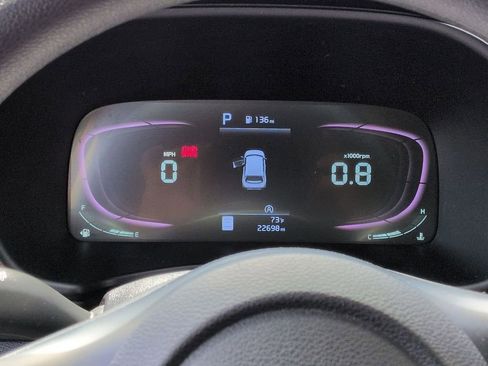 Certified 2024 Kia Soul LX FWD image 12