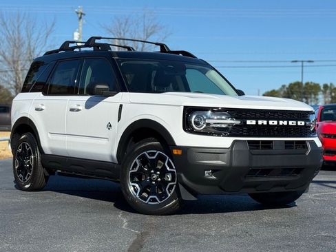 New 2025 Ford Bronco Sport Outer Banks AWD/4WD image 3
