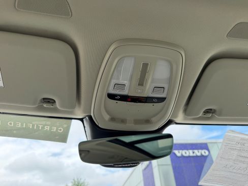 Certified 2023 Volvo XC60 B5 Plus FWD image 21