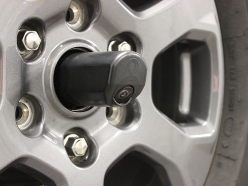 Used 2023 Ford Bronco Big Bend image 12