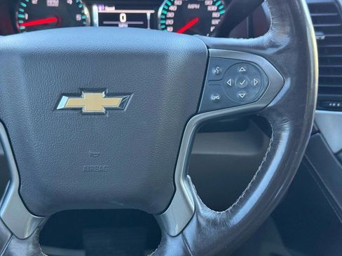 Used 2016 Chevrolet Suburban LT image 14