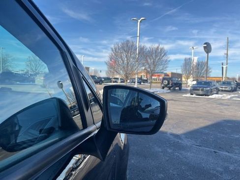 Used 2021 Ford EcoSport SE image 7