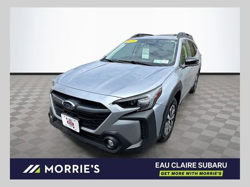 Certified 2025 Subaru Outback Premium AWD/4WD image 1