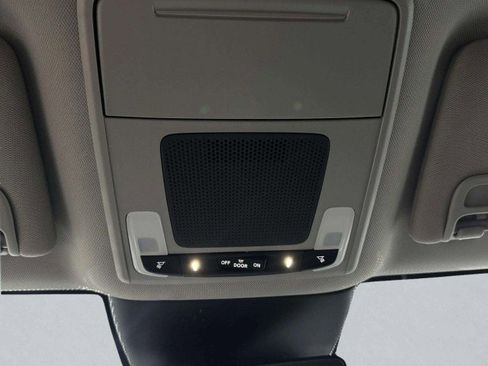 Used 2025 Honda Pilot EX-L image 34