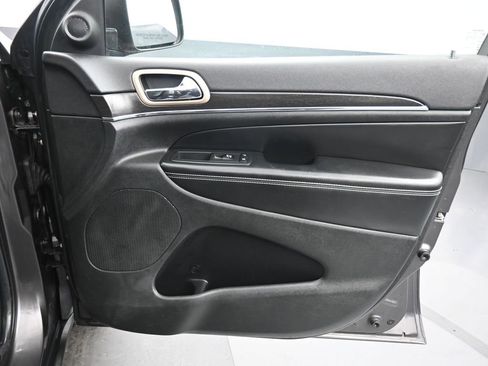 Used 2014 Jeep Grand Cherokee Limited image 41