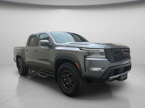 Used 2022 Nissan Frontier PRO-4X w/ Pro-4X Premium Package AWD/4WD image 1