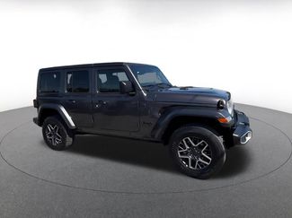Used 2025 Jeep Wrangler Unlimited Sahara AWD/4WD video 2