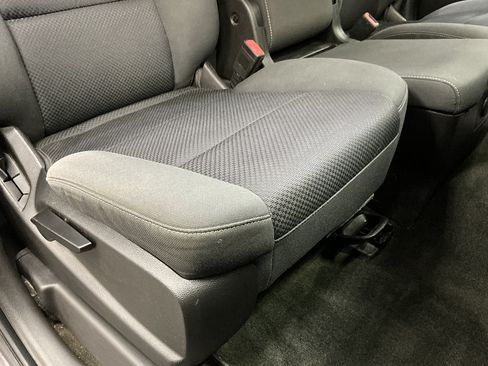 Used 2016 Chevrolet Silverado 1500 LT AWD/4WD image 33