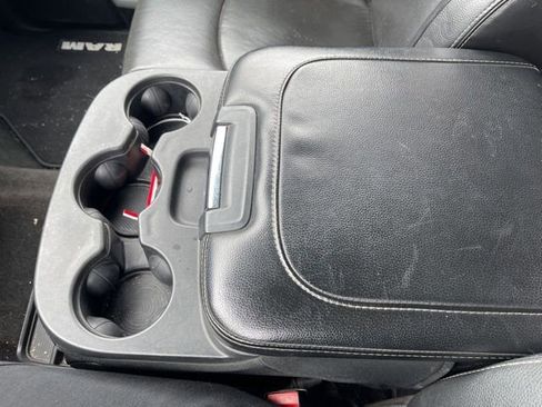 Used 2014 RAM 1500 Laramie image 18