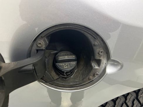 Used 2016 Toyota Tundra SR5 image 41