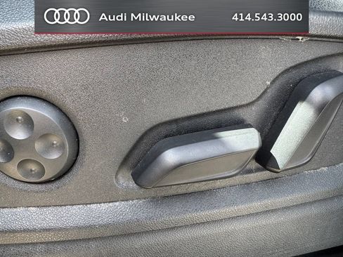 Used 2020 Audi Q5 2.0T Premium Plus w/ Premium Plus Package AWD/4WD image 10