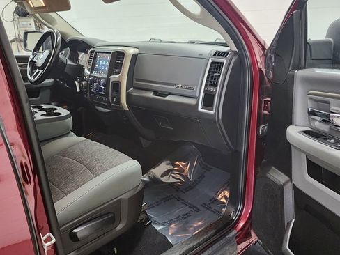 Used 2019 RAM 1500 Big Horn image 38