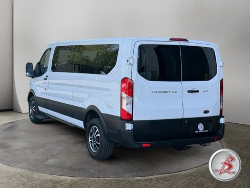 Used 2023 Ford Transit 350 XLT RWD image 5