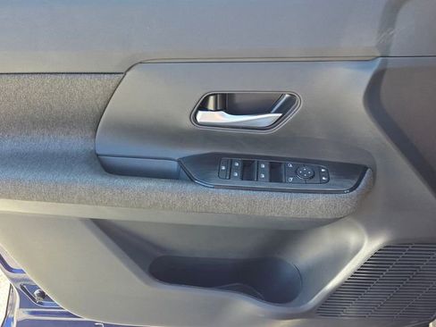 New 2026 Nissan Kicks SV w/ Charging Package FWD image 28
