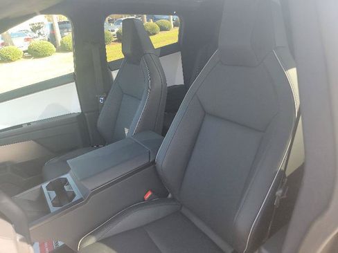 Used 2024 Tesla Cybertruck AWD Crew Cab image 16