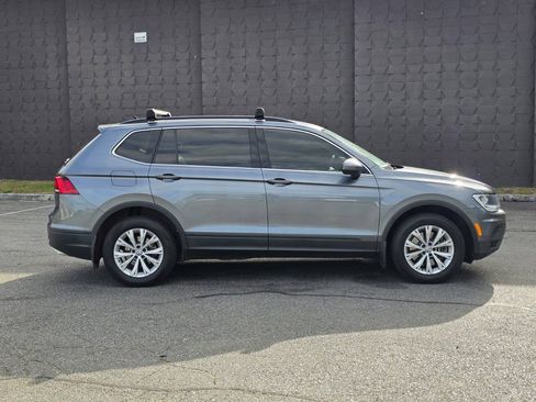 Used 2019 Volkswagen Tiguan SE w/ 3rd Row Seat Package AWD/4WD image 4