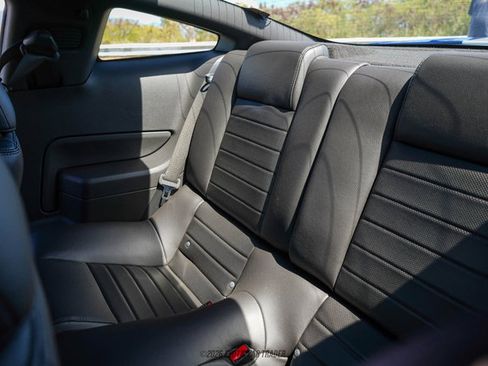 Used 2009 Ford Mustang Shelby GT500 RWD image 30
