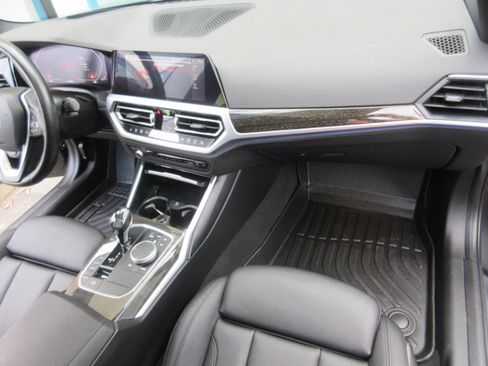 Used 2021 BMW 330i Sedan w/ Premium Package image 25