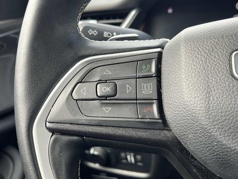 Used 2022 Jeep Grand Cherokee L Laredo w/ Luxury Tech Group I image 29