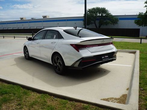 New 2026 Hyundai Elantra SEL Sport Premium FWD image 5