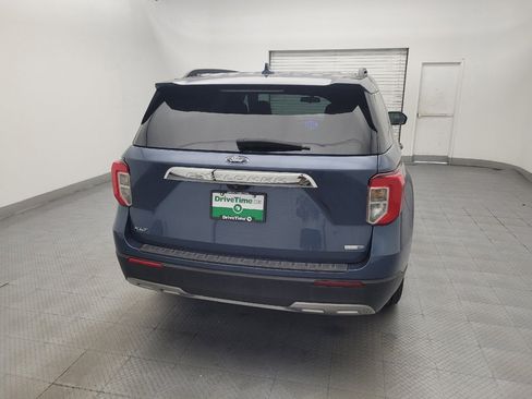 Used 2020 Ford Explorer XLT w/ Equipment Group 202A AWD/4WD image 7