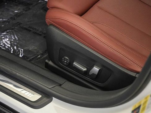Certified 2023 BMW i4 eDrive40 w/ M Sport Package RWD image 23