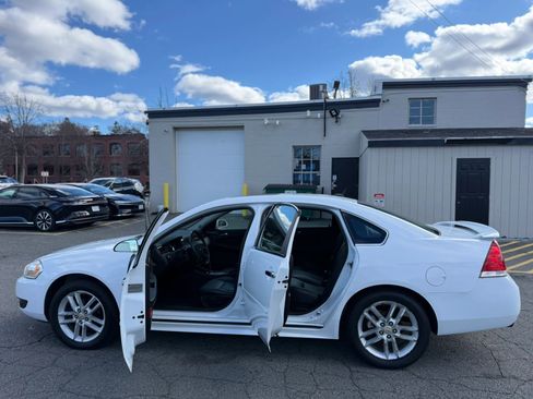 Used 2012 Chevrolet Impala LTZ image 10
