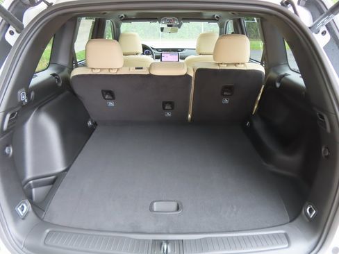 New 2025 Jeep Grand Cherokee Limited w/ Luxury Tech Group II image 19