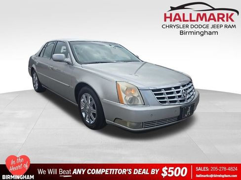 Used 2006 Cadillac DTS image 1