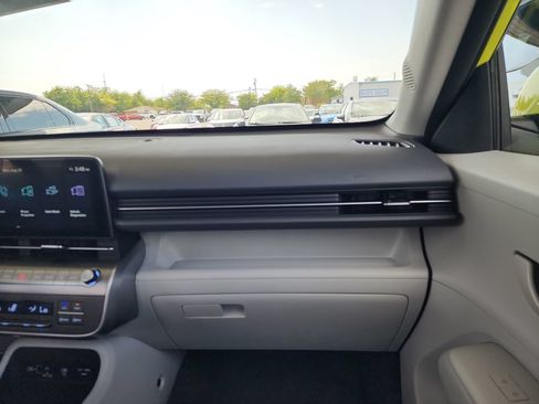 Used 2025 Hyundai Kona SEL AWD/4WD image 34