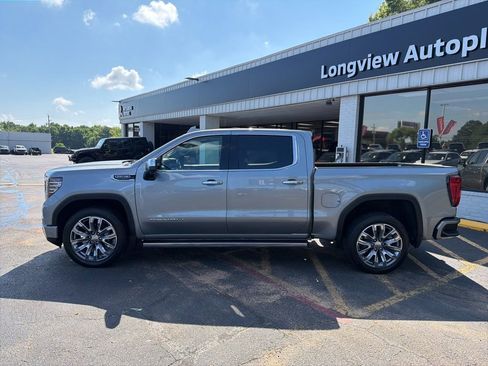 Used 2024 GMC Sierra 1500 Denali w/ Denali Reserve Package AWD/4WD image 9