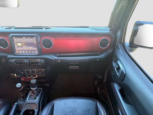 Used 2021 Jeep Wrangler Unlimited Rubicon AWD/4WD image 18