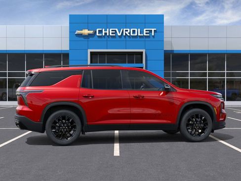 New 2026 Chevrolet Traverse LT w/ Midnight/Sport Edition image 6