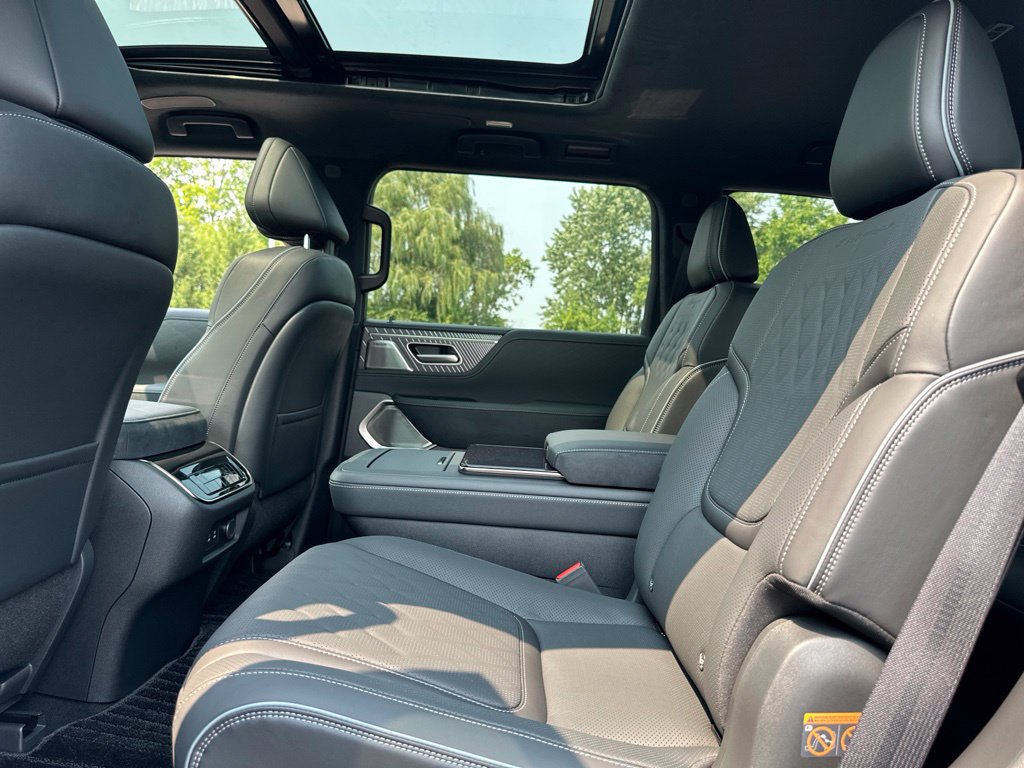 New 2027 INFINITI QX80 Autograph AWD/4WD image 32