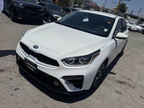 Used 2021 Kia Forte LXS FWD image 3