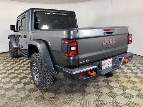 Used 2024 Jeep Gladiator Mojave w/ Convenience Group AWD/4WD image 14