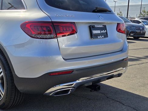 Used 2020 Mercedes-Benz GLC 300 w/ Premium Package image 6
