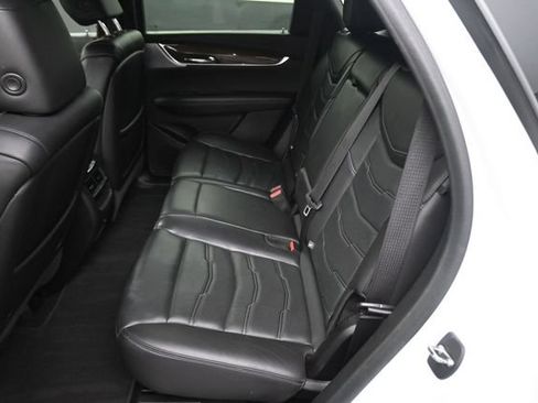 Used 2020 Cadillac XT5 Premium Luxury w/ Platinum Package AWD/4WD image 19