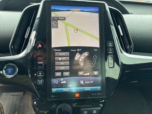 Used 2019 Toyota Prius L Eco image 8