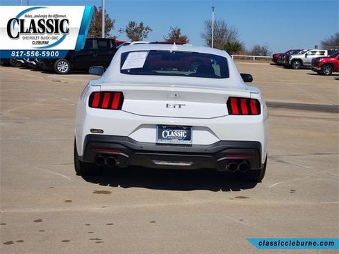 Used 2024 Ford Mustang GT Premium image 6