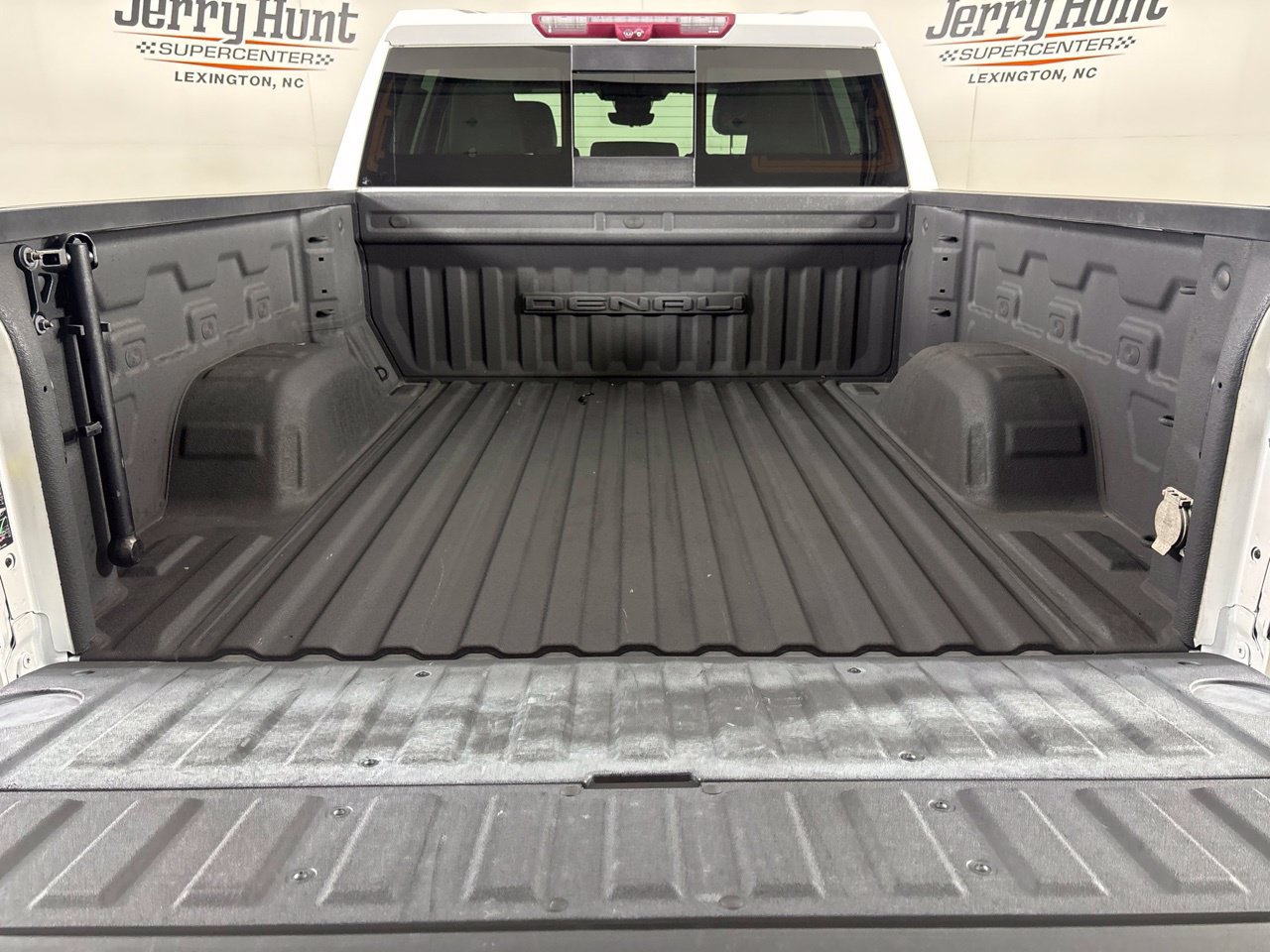 Used 2023 GMC Sierra 1500 Denali w/ Denali Reserve Package AWD/4WD image 31