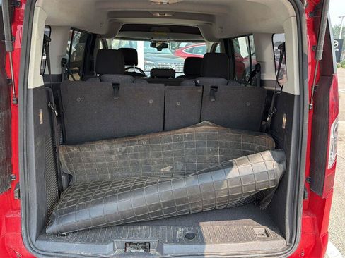 Used 2018 Ford Transit Connect XLT FWD image 17