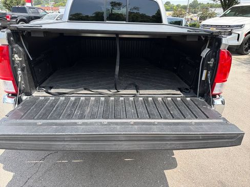 Used 2016 Toyota Tacoma SR5 w/ Towing Package AWD/4WD image 23