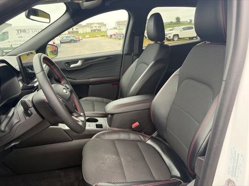 Used 2023 Ford Escape ST-Line w/ Tech Pack #1 AWD/4WD image 9