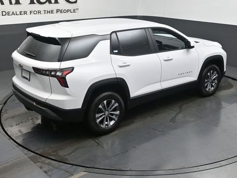 New 2026 Chevrolet Equinox LT AWD/4WD image 18