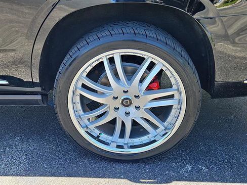 Used 2021 Cadillac Escalade Premium Luxury w/ Driver Assist Tech Package image 29