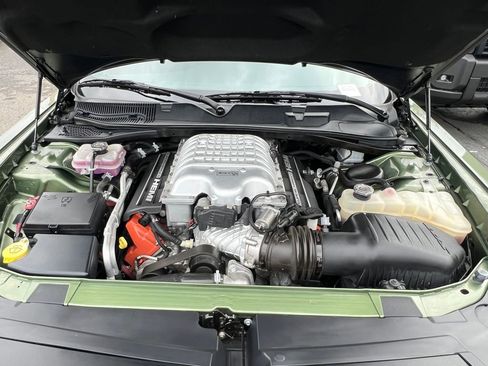 Used 2018 Dodge Challenger SRT Hellcat image 39