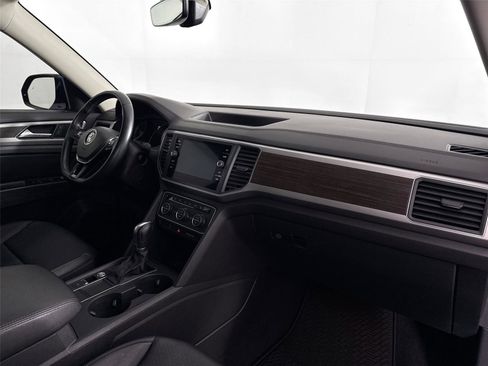 Used 2019 Volkswagen Atlas SE w/ Towing Package image 44